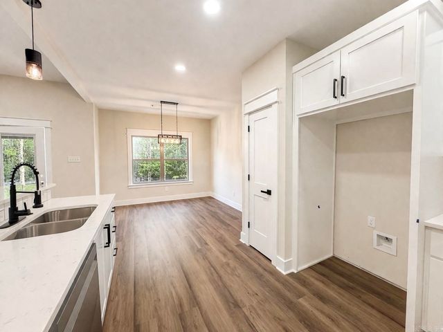 1209 E Carmichael Road, Cabot, AR 72023