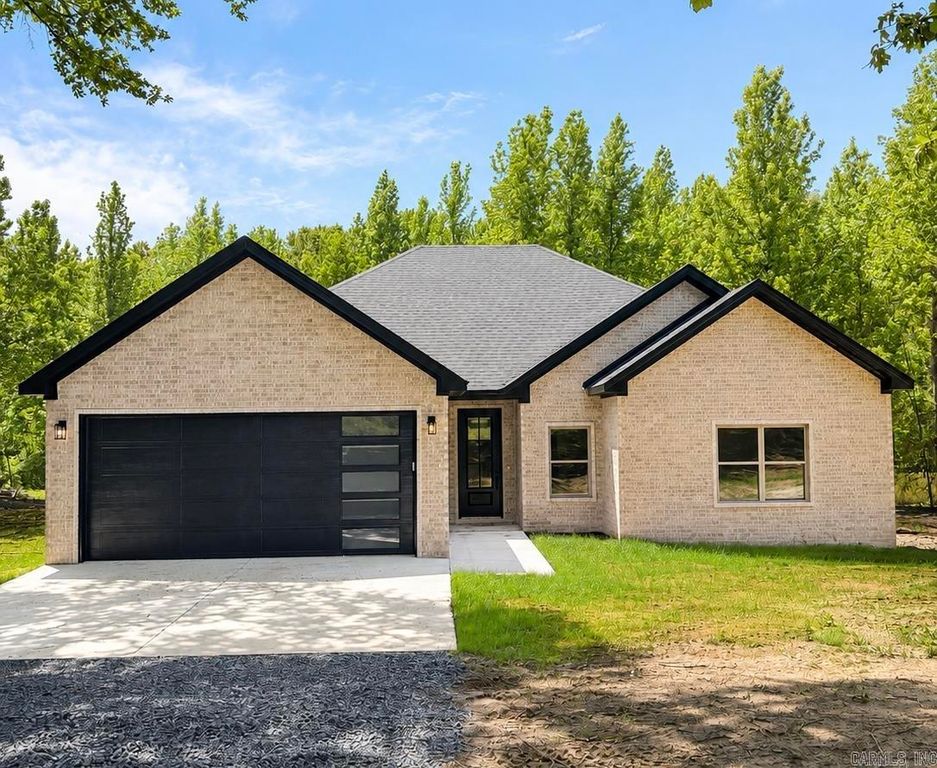 1209 E Carmichael Road, Cabot, AR 72023