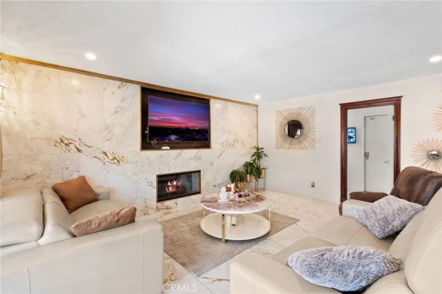 2725 S Mildred, Ontario, CA 91761