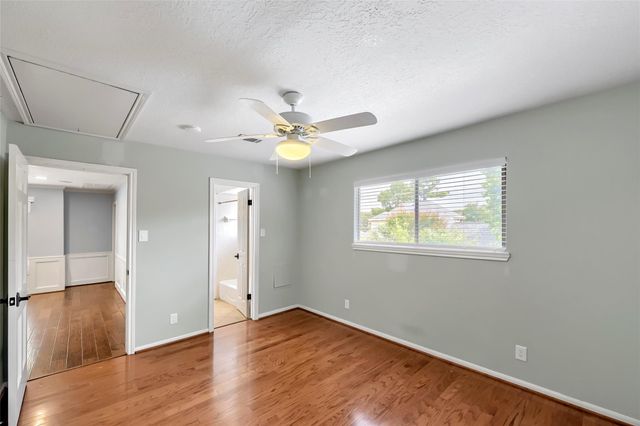 11622 Manor Park Drive, Houston, TX 77077