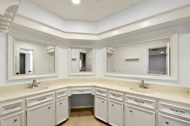 11622 Manor Park Drive, Houston, TX 77077