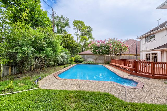 11622 Manor Park Drive, Houston, TX 77077
