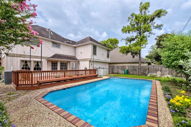 11622 Manor Park Drive, Houston, TX 77077