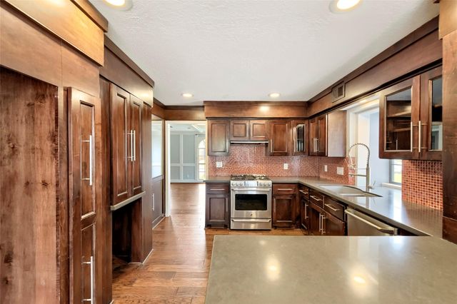 11622 Manor Park Drive, Houston, TX 77077