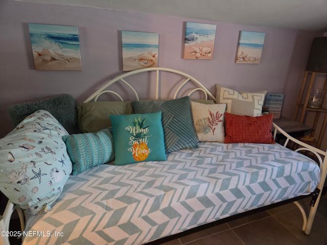 1811 EASTERN Drive, Jacksonville Beach, FL 32250