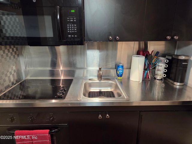 1811 EASTERN Drive, Jacksonville Beach, FL 32250