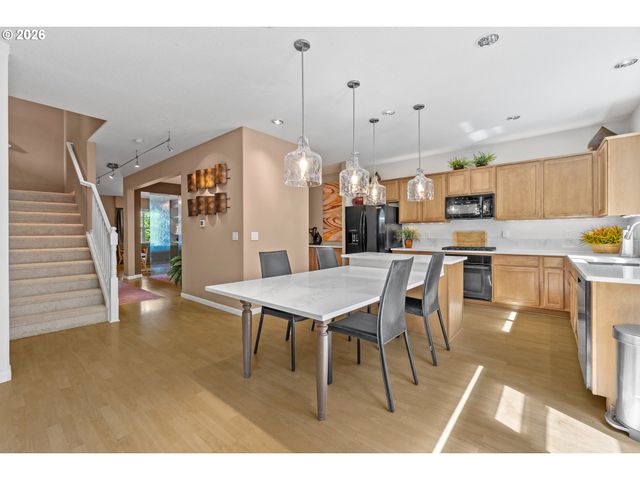 4952 Se PIONEER Ln, Troutdale, OR 97060