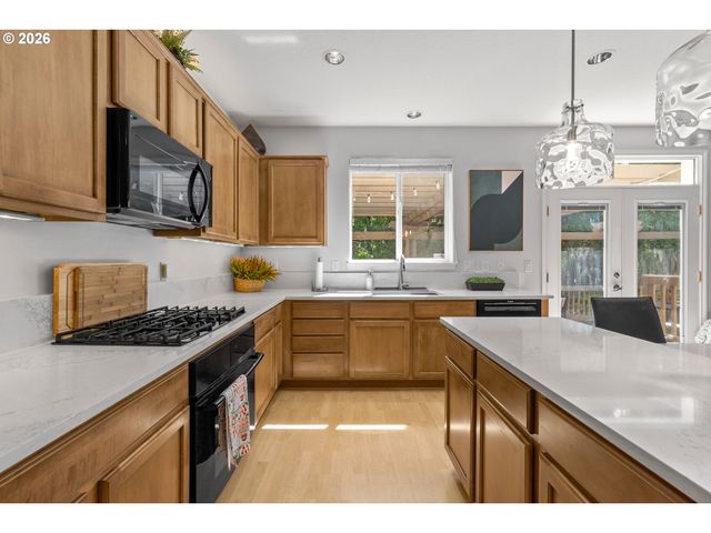 4952 Se PIONEER Ln, Troutdale, OR 97060