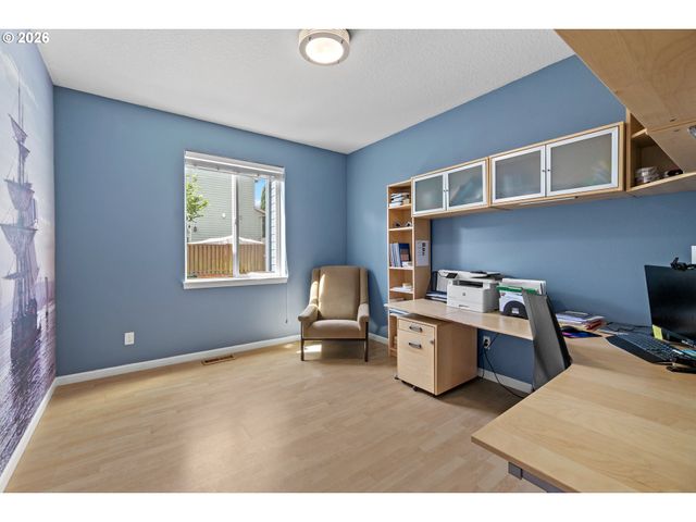 4952 Se PIONEER Ln, Troutdale, OR 97060