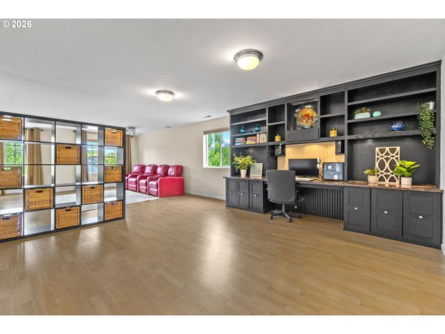4952 Se PIONEER Ln, Troutdale, OR 97060