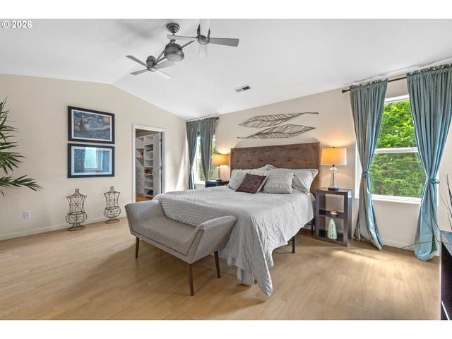 4952 Se PIONEER Ln, Troutdale, OR 97060