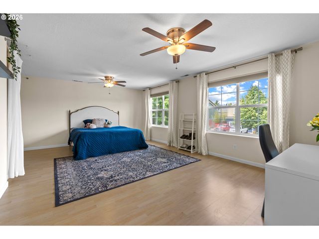 4952 Se PIONEER Ln, Troutdale, OR 97060