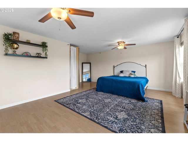 4952 Se PIONEER Ln, Troutdale, OR 97060