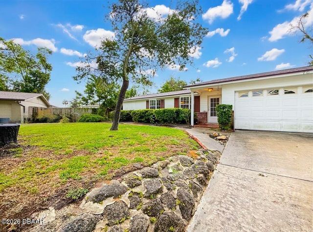 70 Crestwood Circle, Ormond Beach, FL 32174