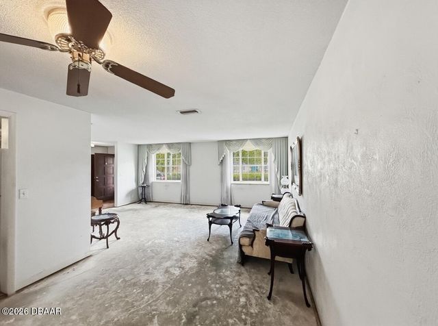 70 Crestwood Circle, Ormond Beach, FL 32174