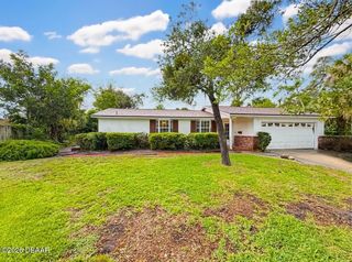 70 Crestwood Circle, Ormond Beach, FL 32174