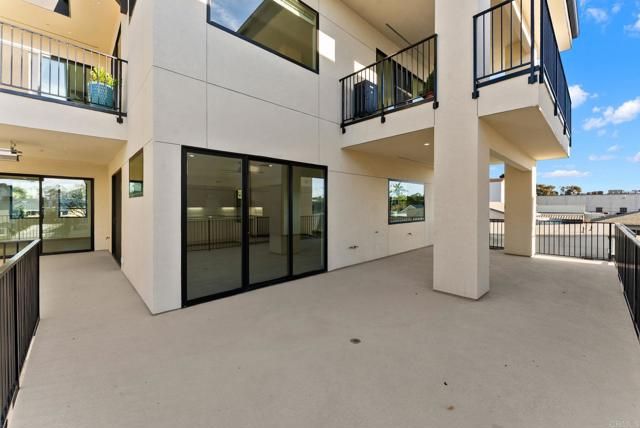 2672 Roosevelt Street, Carlsbad, CA 92008