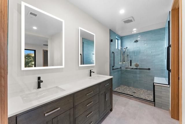 2672 Roosevelt Street, Carlsbad, CA 92008