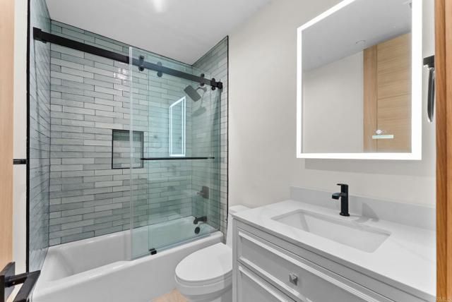 2672 Roosevelt Street, Carlsbad, CA 92008