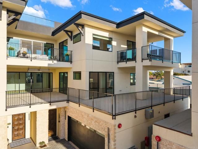 2672 Roosevelt Street, Carlsbad, CA 92008