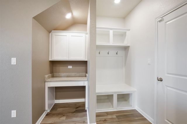 304 Delaware Mountains TER, Dripping Springs, TX 78620