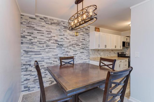1475 Rebecca Drive 418, Hoffman Estates, IL 60169