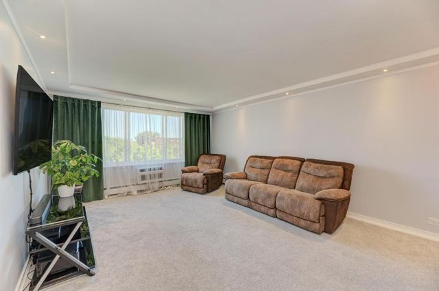 1475 Rebecca Drive 418, Hoffman Estates, IL 60169