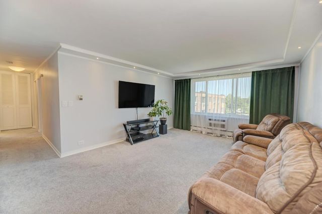 1475 Rebecca Drive 418, Hoffman Estates, IL 60169