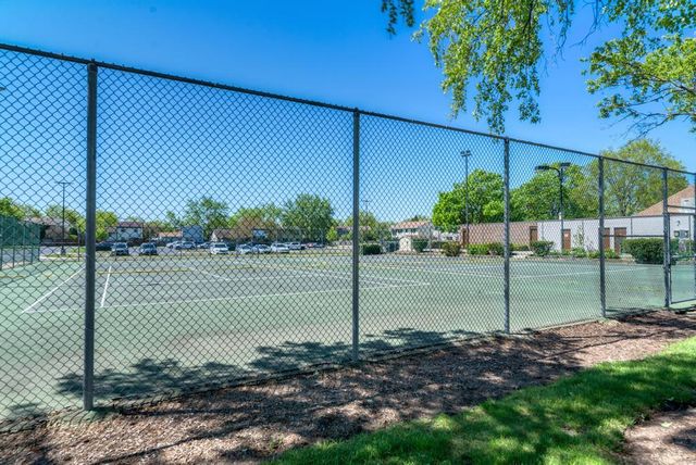 1475 Rebecca Drive 418, Hoffman Estates, IL 60169