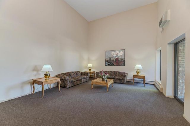 1475 Rebecca Drive 418, Hoffman Estates, IL 60169