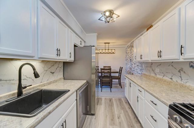 1475 Rebecca Drive 418, Hoffman Estates, IL 60169