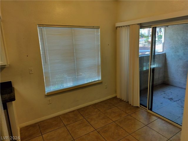 8425 Running Deer Avenue 104, Las Vegas, NV 89145