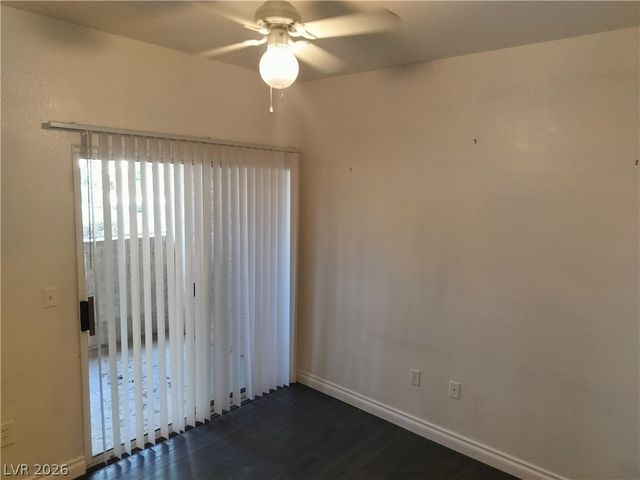 8425 Running Deer Avenue 104, Las Vegas, NV 89145