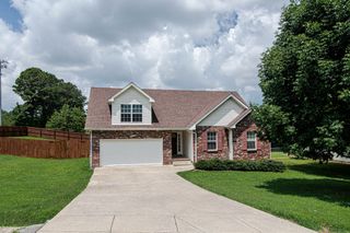 2200 Kim Drive, Clarksville, TN 37043
