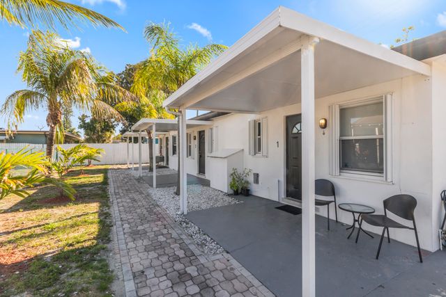 1031 N E Street 1-4, Lake Worth Beach, FL 33460