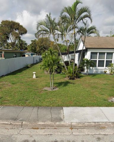 1031 N E Street 1-4, Lake Worth Beach, FL 33460