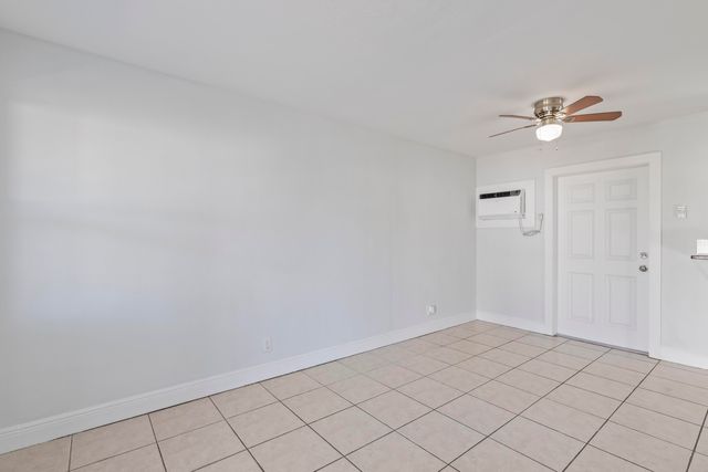 1031 N E Street 1-4, Lake Worth Beach, FL 33460