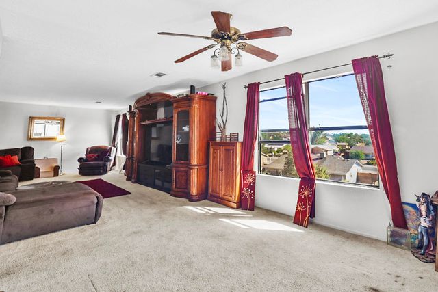 460 Copper Drive NE, Rio Rancho, NM 87124