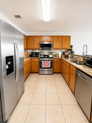 16864 Tableland Trail, Conroe, TX 77385