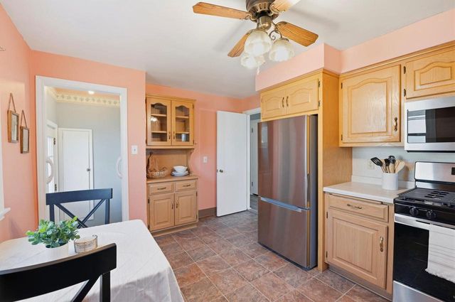 1652 KIMBALL STREET, Green Bay, WI 54302