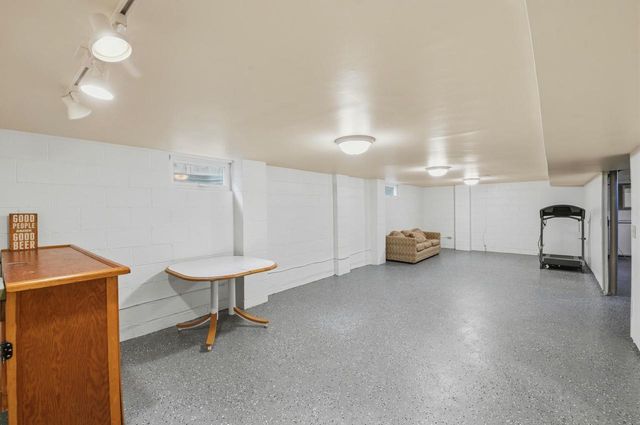 1652 KIMBALL STREET, Green Bay, WI 54302