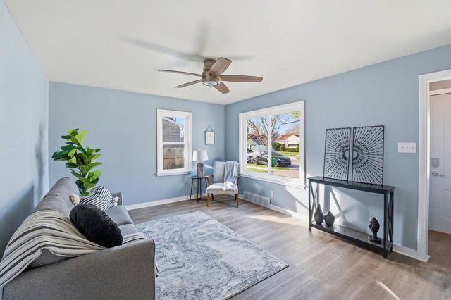 1652 KIMBALL STREET, Green Bay, WI 54302