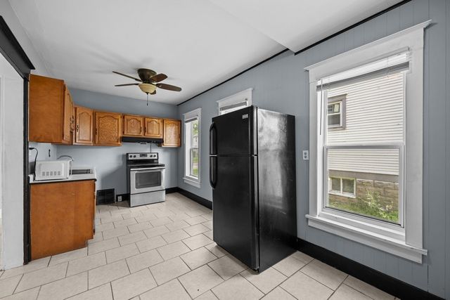 421 39th Street, Moline, IL 61265