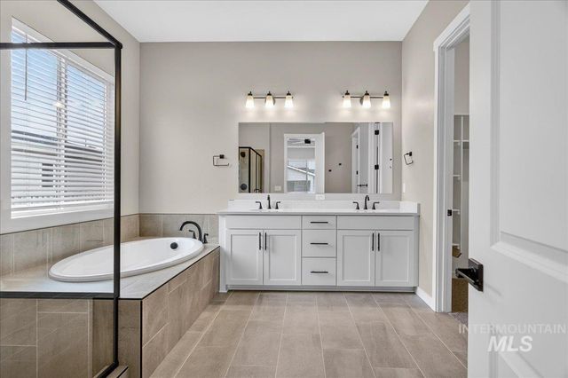 1363 Stirling Meadows, Middleton, ID 83644