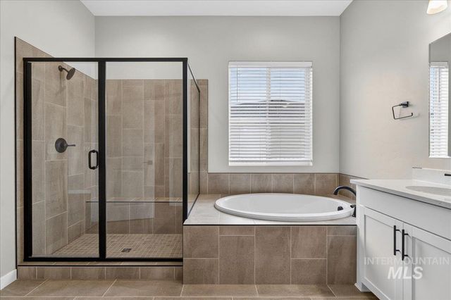 1363 Stirling Meadows, Middleton, ID 83644