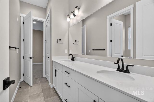 1363 Stirling Meadows, Middleton, ID 83644