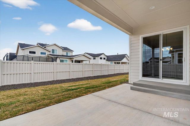 1363 Stirling Meadows, Middleton, ID 83644