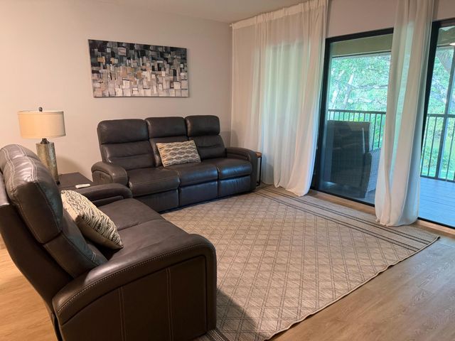 2664 NW 42nd Avenue, Coconut Creek, FL 33066