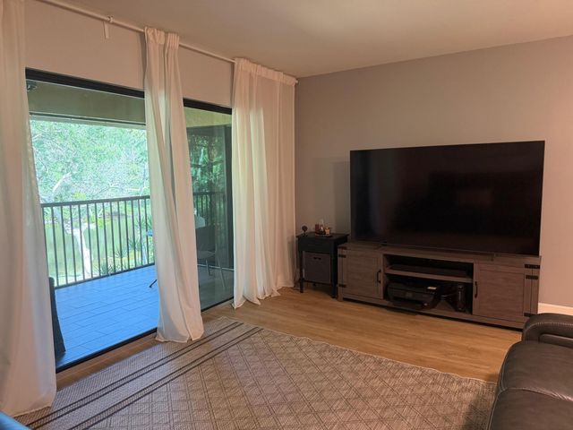 2664 NW 42nd Avenue, Coconut Creek, FL 33066