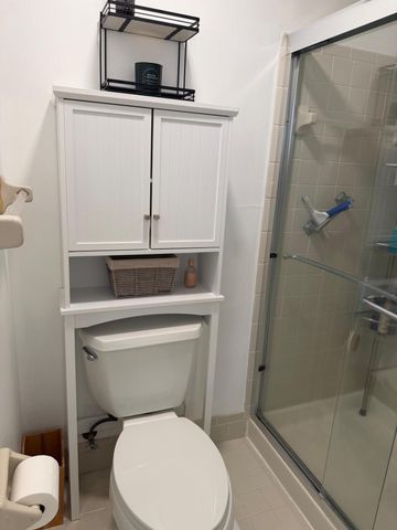 2664 NW 42nd Avenue, Coconut Creek, FL 33066